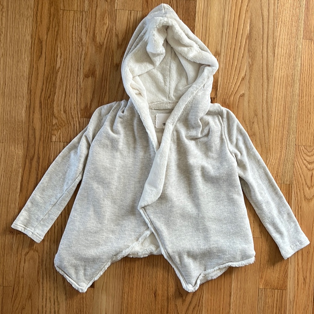 Girls Maddie by Maddie Ziegler Hooded Sweater Wrap - Size M